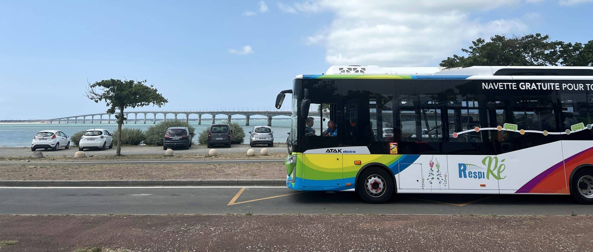 Photo d'une navette RespiRé pour le Pont de Ré